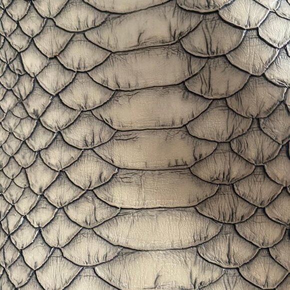 PRÜNE Leather Fold over Clutch - Picture 3 of 5